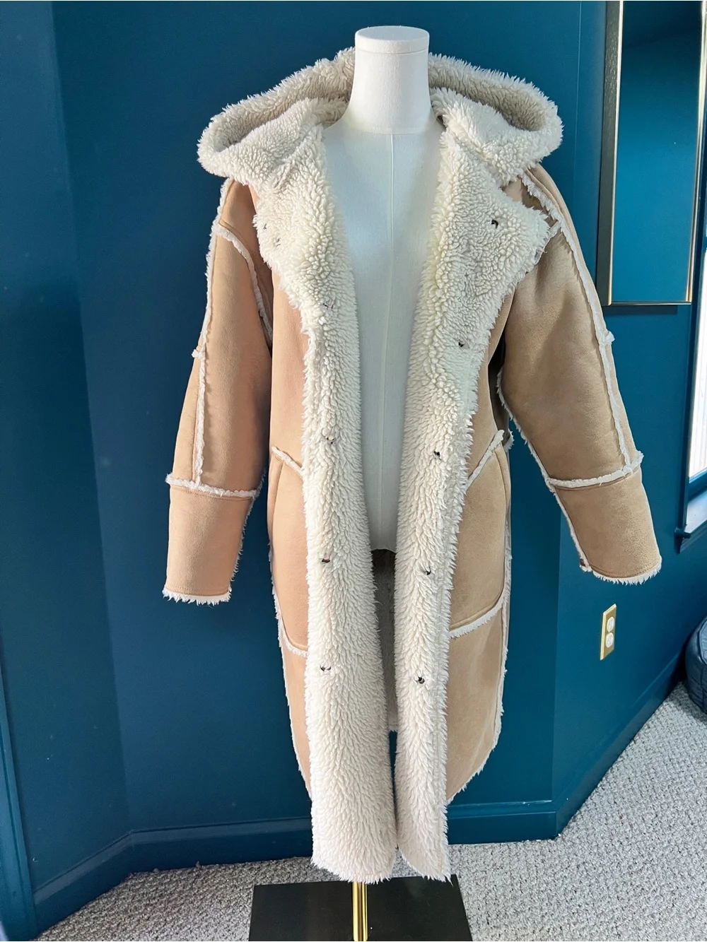 Anthropologie x Pilcro Hooded Sherpa Coat. Camel and Cream. Size Petite Small - Picture 9 of 14